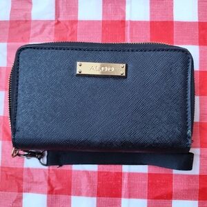 4/$50⭐️ALDO Double Zip Around Wristlet Wallet Black